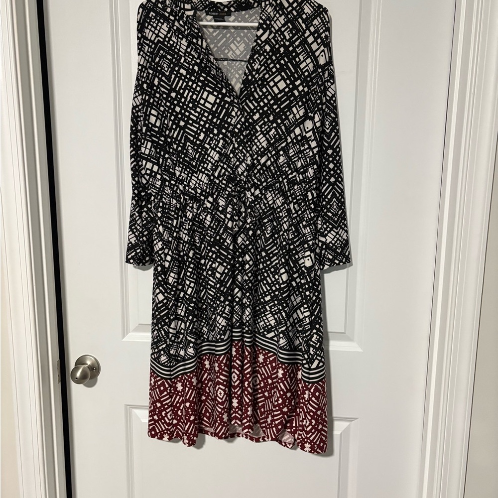 Robert Louis Black and Red Geometric Long Sleeve Dress
